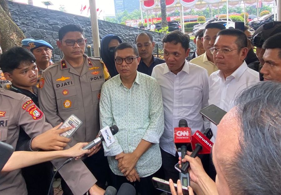Dilempar Botol oleh Demonstran, Habiburokhman: Risiko Wakil Rakyat