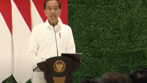 Presiden Joko Widodo (Jokowi) memberikan pengarahan kepada kepala daerah se-Indonesia di di Istana Garuda, IKN, Selasa, 13/8/2024. | YouTube Sekretariat Presiden