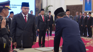 Presiden Joko Widodo (Jokowi) resmi telah melantik Angga Raka Prabowo sebagai Wakil Menteri Komunikasi dan Informatika (Wamenkominfo) di Istana Negara, Jakarta Pusat, Senin, 19/8/2024. | YouTube Sekretariat Presiden