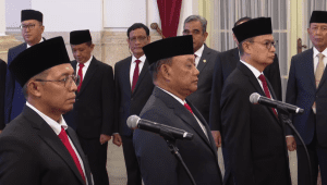 Presiden Joko Widodo (Jokowi) resmi mengangkat beberapa Kepala Lembaga baru, termasuk lembaga yang baru dibentuk yakni Badan Gizi Nasional, pada Senin, 19/8/2024. | YouTube Sekretariat Presiden