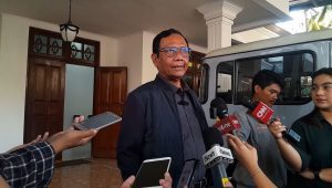 Prof Mahfud MD di kawasan Senen, Jakarta Pusat, Selasa, 20/8/2024 | Novia Suhari/Forum Keadilan