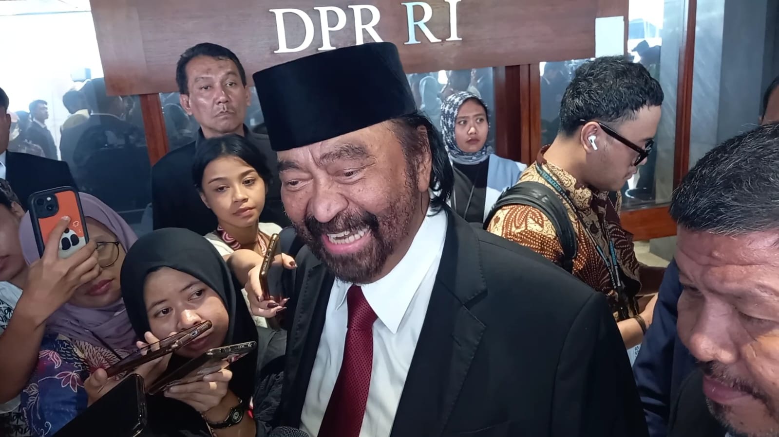 Dukungannya Dicabut, Surya Paloh Minta Anies Belajar Lebih Hebat Lagi