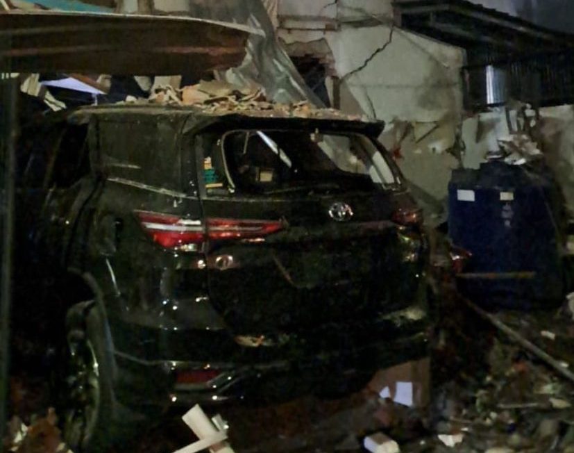 Rumah Hancur Diduga Akibat Kebocoran Gas di Cengkareng, Polisi Sempat Turunkan Jibom