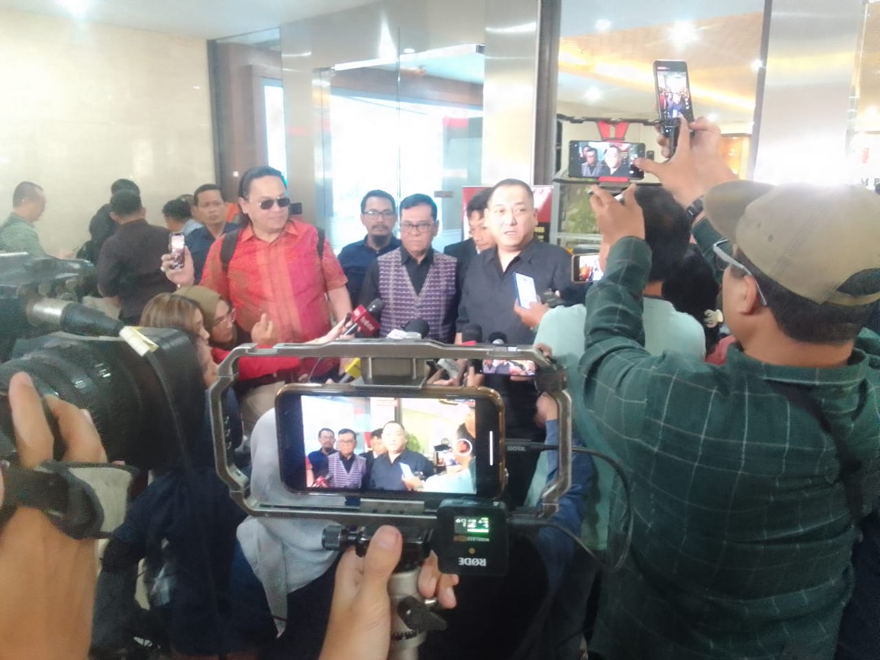 Usai Sumpah Pocong, Saka Tatal Laporkan Aep ke Bareskrim atas Kesaksian Palsu