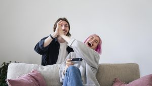 Ilustrasi bermain game