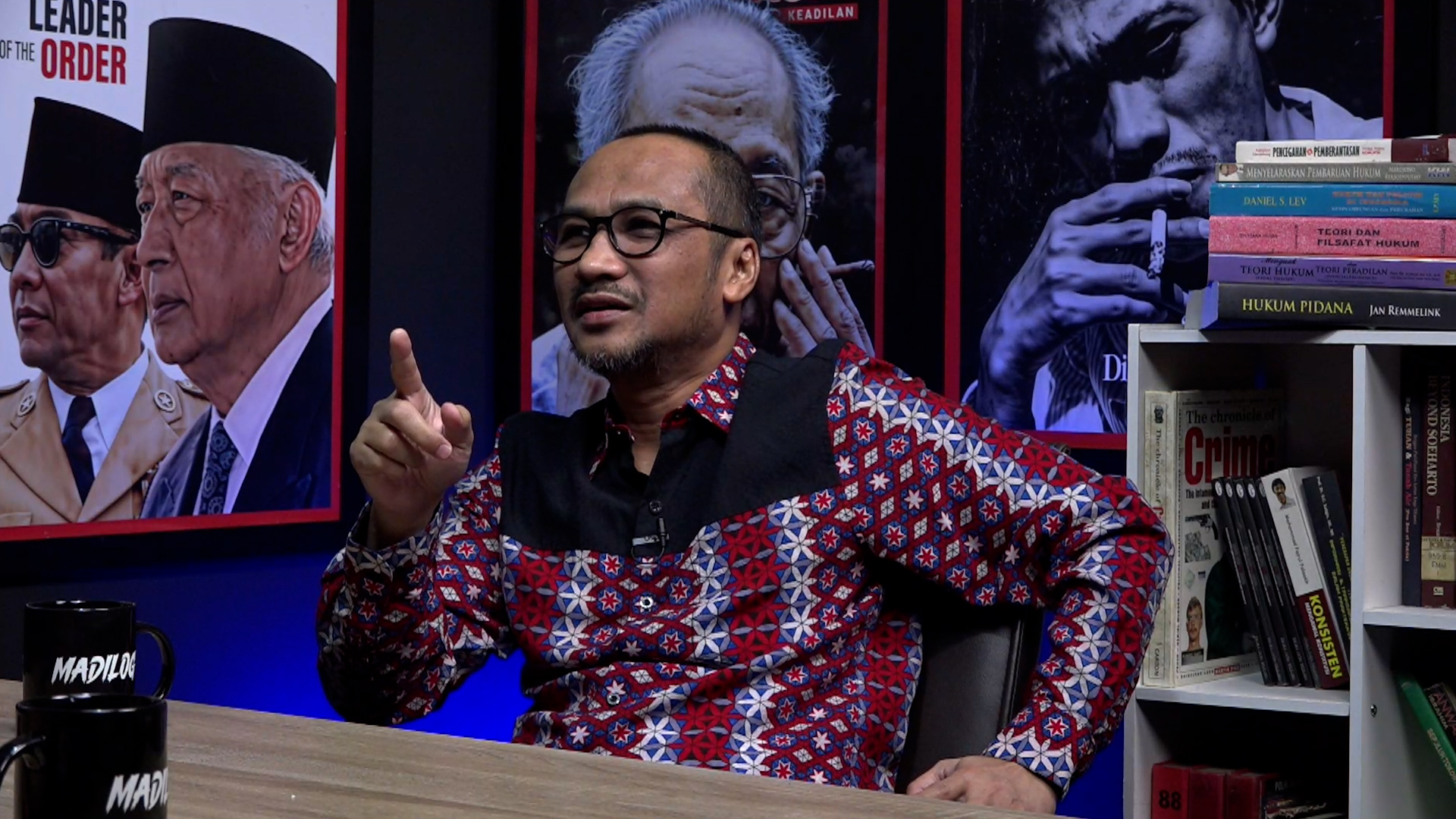 Membawa Presiden ke Meja Hijau