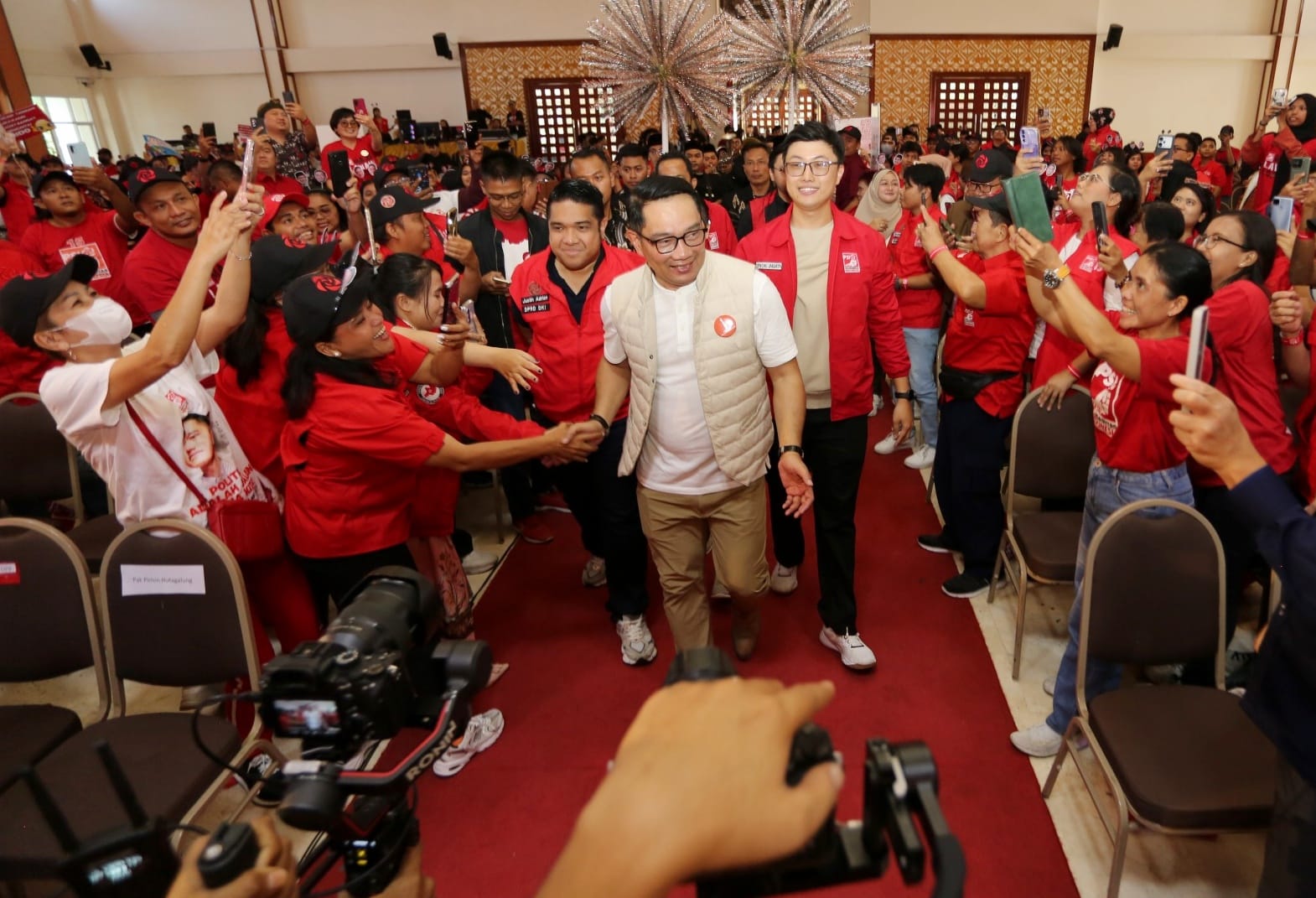 Kaesang Ajak Kader PSI Menangkan RIDO Satu Putaran