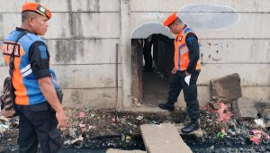 Pembatas rel yang dibobo warga di Bekasi Timur. | Ist