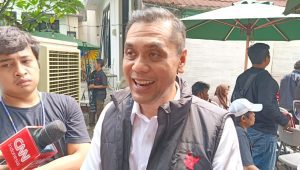 Juru bicara tim sukses (timses) pemenangan pasangan calon gubernur dan wakil gubernur Pramono Anung-Rano Karno Cyril Raoul Hakim (Chiko Hakim), saat ditemui Warung Doel, di Jagakarsa, Jakarta Selatan, Jumat, 6/9/2024 | Ali Mansur/Forum Keadilan