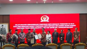 Pimpinan MPR Bambang Soesatyo bersama Pimpinan MPR melaksanakan acara Silaturamhmi Kebangsaan dengan Presiden RI ke-5 Ibu Prof DR (HC) Megawati Soekarnoputri dan keluarga besar Bung Karno di Ruang Delegasi Gedung Nusantara V MPR RI, Jakarta Pusat, Senin, 9/9/2024 | Muhammad Reza/Forum Keadilan