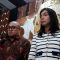 Anggota KPU DKI Astri Megasari (kanan), dan anggota Bawaslu DKI Jakarta Reki Putra Jaya (kiri) di Kantor KPU DKI Jakarta, Jumat, 13/9/2024 | Novia Suhari/Forum Keadilan