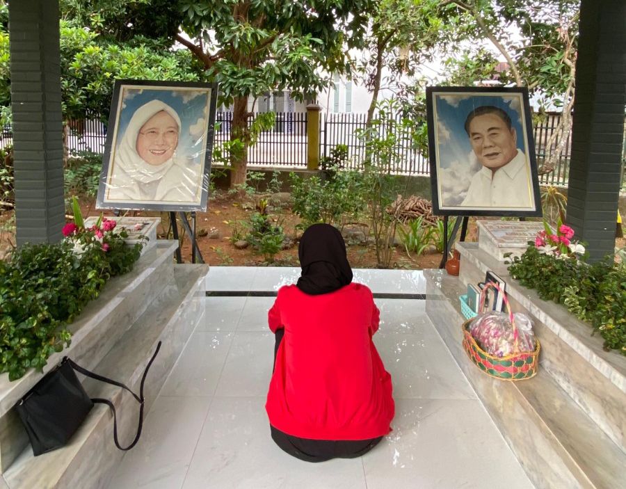 Cawagub Sumsel Riezky Aprilia Balik Kampung, Minta Restu Warga dan Ziarah Makam Zamzami Ahmad