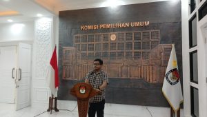 Komisioner KPU RI Idham Holik di Gedung KPU RI, Jakarta Pusat, Selasa, 24/9/2024 | Syahrul Baihaqi/Forum Keadilan