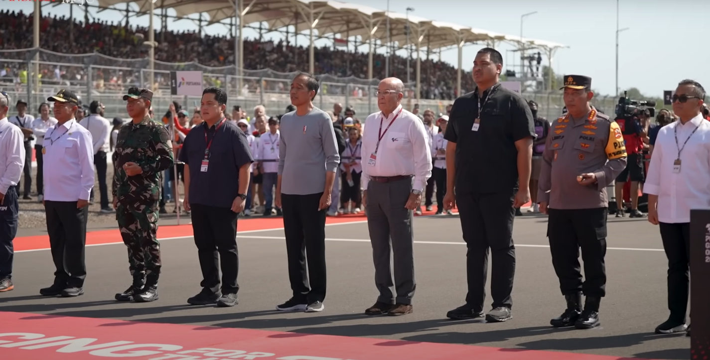Hadiri Pertama Grand Prix of Indonesia 2024, Jokowi: Sangat Membanggakan  