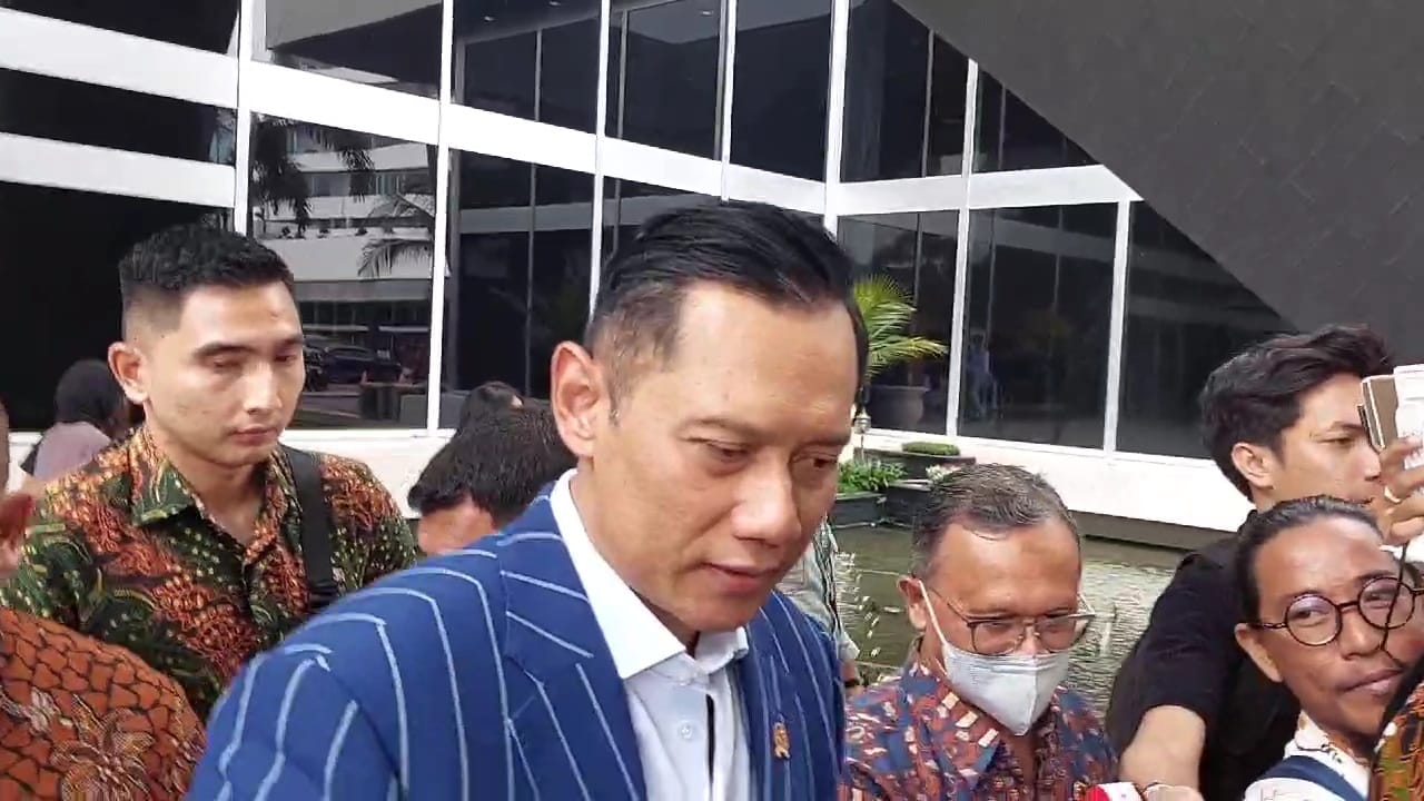 Respons AHY soal Isu PDIP Gabung Kabinet Prabowo
