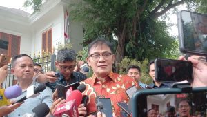 Politisi Partai Gerindra Budiman Sudjatmiko menemui Presiden terpilih Prabowo Subianto di kediamannya di Kertanegara IV, Jakarta Selatan, Selasa, 15/10/2024 | Syahrul Baihaqi/Forum Keadilan