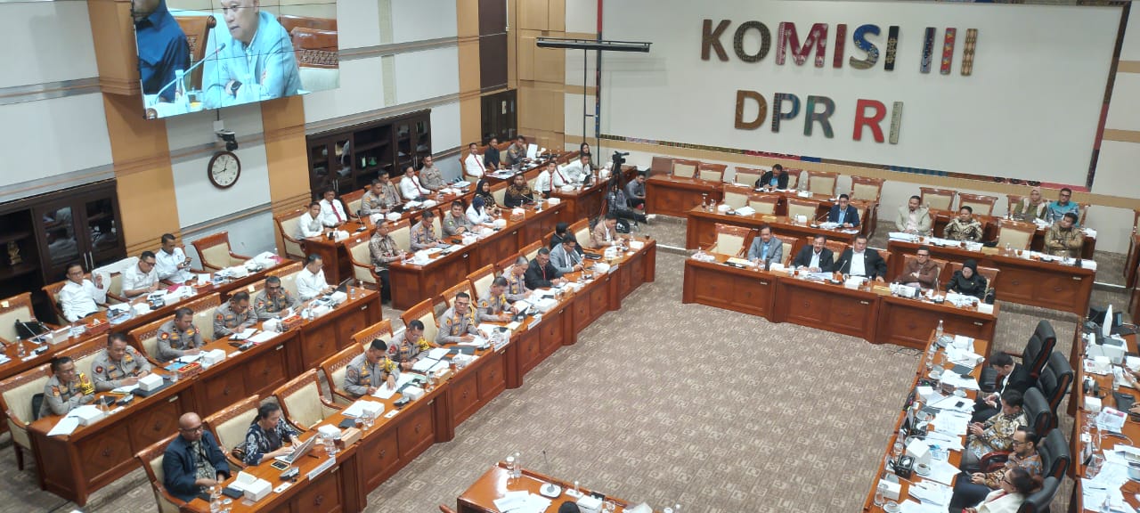 Rapat dengan Komisi III, Kapolda NTT Beberkan Kronologi Penangkapan Ipda Rudy Soik