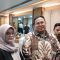 Anggota Badan Pengawas Pemilu (Bawaslu) Lolly Suhenti dan Ketua Bawaslu RI Rahmat Bagja usai menandatangani kerja sama dengan beberapa organisasi pemantau Pemilu dalam rangka pelaksanaan pengawasan tahapan Pemilihan Kepala Daerah (Pilkada) 2024, Selasa, 29/10/2024 | Syahrul Baihaqi/Forum Keadilan