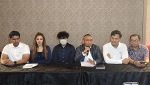 Konferensi pers korban dugaan bullying dan pelecehan seksual di SMA Binus Simprug bersama kuasa hukum, Selasa, 15/12024 malam | dok. Forum Keadilan