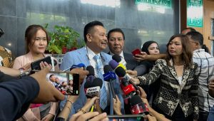 Jessica Kumala Wongso didampingi kuasa hukumnya Otto Hasibuan menyambangi Pengadilan Negeri (PN) Jakarta Pusat, Rabu, 9/10/2024| Merinda Faradianti/ Forum Keadilan