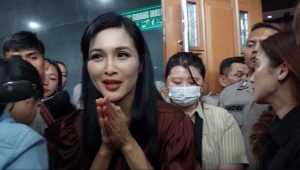 Istri terdakwa Harvey Moeis, Sandra Dewi, di Pengadilan Tindak Pidana Korupsi (Tipikor) PN Jakarta Pusat, Senin, 21/10/2024 | Merinda Faradianti/Forum Keadilan