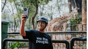Mantan Gubernur Jakarta Anies Baswedan di Kebun Binatang Ragunan | Twitter @aniesbaswedan