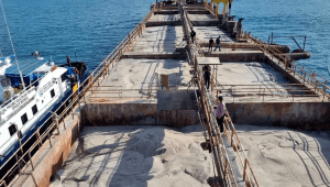 Kapal Pengeruk Pasir Singapura | Ist