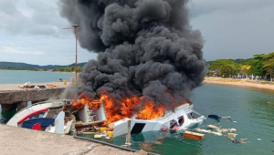 Speedboat yang Ditumpangi Cagub Malut Benny Laos Terbakar, Sabtu, 12/10/2024 | Ist