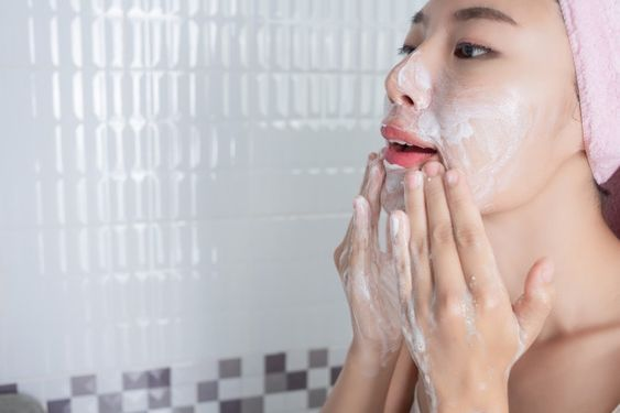 Rekomendasi Skincare Remaja Untuk Mencegah Penuaan Dini