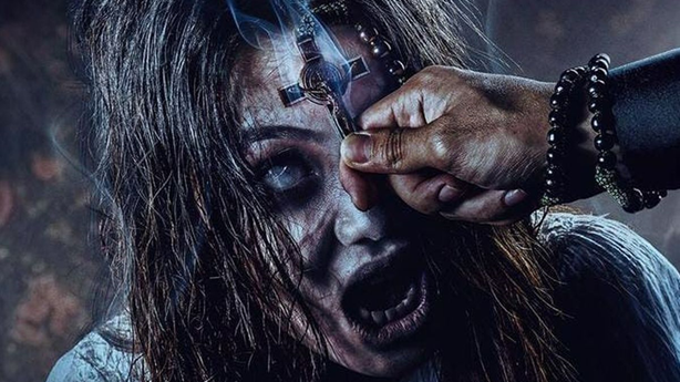 Review Film ‘Kuasa Gelap’, Horror Eksorsisme Versi Indonesia