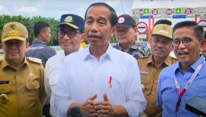 Presiden Joko Widodo (Jokowi) usai meresmikan Ruas Tol Indrapura dan Tol Bayung Lencir di Asahan, Sumatera Utara, Rabu, 16/10/2024. | YouTube Sekretariat Presiden