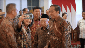 Presiden Joko Widodo (Jokowi) dalam acara jamuan makan siang di Istana Negara, Jakarta, Jumat, 18/10/2024. | YouTube Sekretariat Presiden