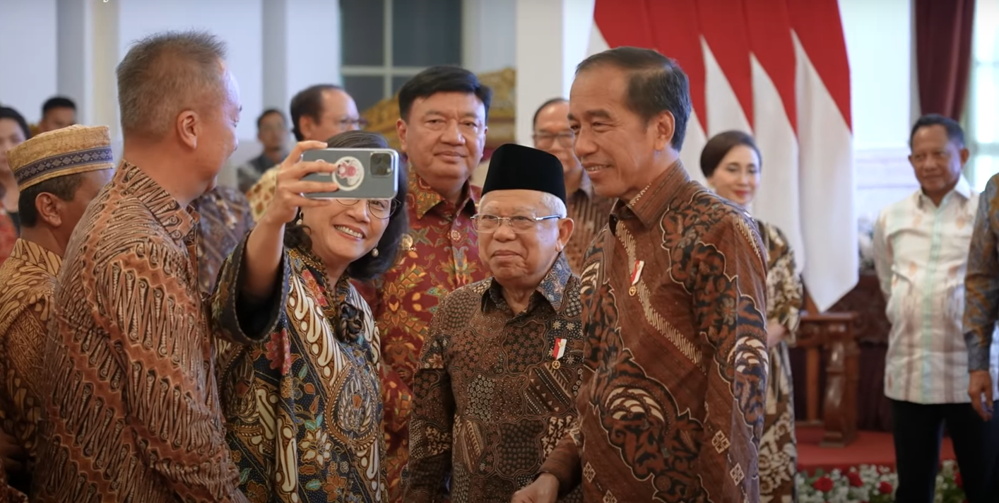 Jokowi Beri Selamat Bertugas ke Prabowo hingga Ajak Menteri Mampir ke Rumah di Solo