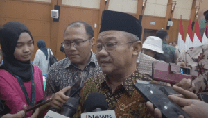 Menteri Pendidikan Dasar dan Menengah (Mendikdasmen) Abdul Mu'ti menggelar silaturahim dengan awak media, Rabu, 23/10/2024. | YouTube KEMENDIKBUD RIMenteri Pendidikan Dasar dan Menengah (Mendikdasmen) Abdul Mu'ti menggelar silaturahim dengan awak media, Rabu, 23/10/2024. | YouTube KEMENDIKBUD RI