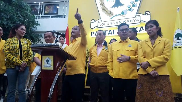 Ketua Umum Partai Golkar Bahlil Lahadalia, Saat Konferensi Pers Pengumuman Kepungurusan Partai Golkar, di Kantor DPP Golkar, Jakarta Barat, Kamis, 7/11/2024 | Muhammad Reza/Forum Keadilan