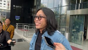 Dokter sekaligus influencer Indonesia dr Tirta Mandira Hudhi saat ditemui di Gedung Merah Putih KPK, Jakarta Selatan, Selasa, 19/11/2024 | Merinda Faradianti/Forum Keadilan
