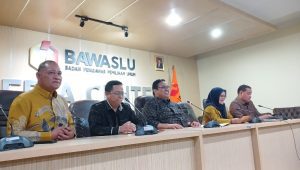 Ketua Badan Pengawas Pemilu (Bawaslu) RI Rahmat Bagja di Gedung Bawaslu, Jakarta Pusat, Rabu, 20/11/2024 | Syahrul Baihaqi/Forum Keadilan