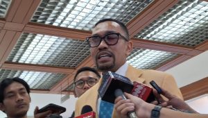 Wakil Ketua Komisi III DPR, Ahmad Sahroni, di gedung DPR, Jakarta Pusat, Rabu, 20/11/2024 | Muhammad Reza/Forum Keadilan