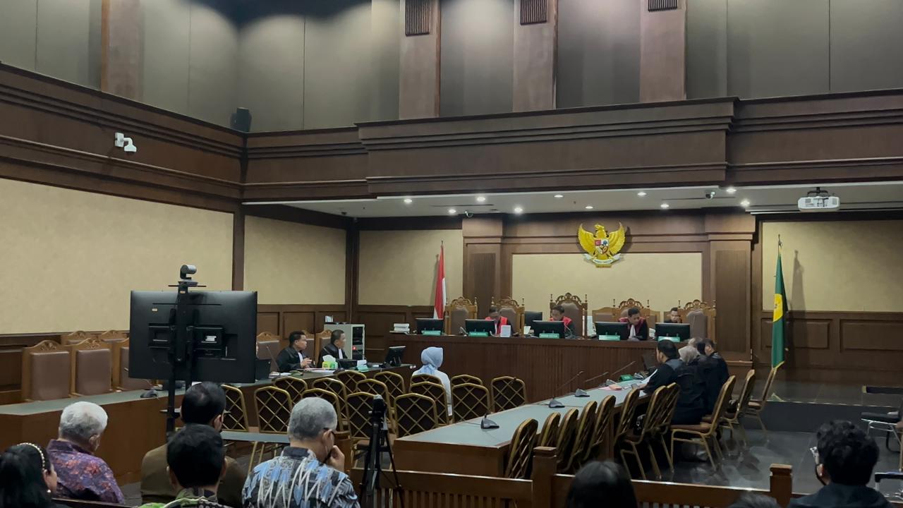 Terima Suap Rp1 Miliar, Eks Panitera PN Jaktim Rina Pertiwi Jalani Sidang Perdana