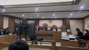Sidang pembacaan pledoi oleh mantan Kepala Dinas ESDM Provinsi Bangka Belitung Amir Syahbana di Pengadilan Negeri (PN) Jakarta Pusat, Senin, 25/11/2024 | Merinda Faradianti/Forum Keadilan