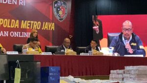 Direktur Reskrimum Polda Metro Jaya Kombes Wira Satya Triputra saat memberikan keterangan kepada media di Polda Metro Jaya, Jakarta Selatan, Senin, 25/11/2024 | Ari Kurniansyah/Forum Keadilan