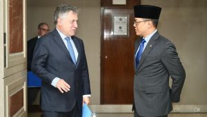 Menteri Luar Negeri (Menlu) RI bertemu dengan Menteri Luar Negeri Uruguay, Omar Paganini, di sela-sela Konferensi Tingkat Tinggi G20 di Rio de Janeiro, Brasil, pada Senin, 18/11/2024 | Instagram @sugiono_56
