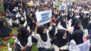 Ribuan santri aksi unjuk rasa 'Jogja Darurat Miras' di DIY di halaman Polda Daerah Istimewa Yogyakarta (DIY) pada Selasa 29/10/2024. | Ist