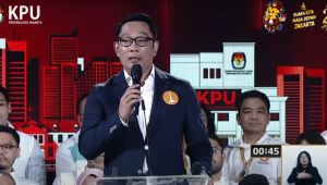 Calon Gubernur Nomor Urut 1 Ridwan Kamil (RK) dalam debat ketiga Pilgub Jakarta 2024, Minggu, 17/11/2024 | YouTube KPU PROVINSI DKI JAKARTA