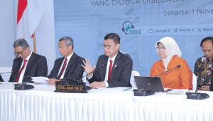 Kepala BPOM Taruna Ikrar di konferensi pers terkait penarikan produk makanan Latiao, di Kantor BPOM, Jakarta, Jumat (1/11/2024). | Dok HM BPOM Fathan