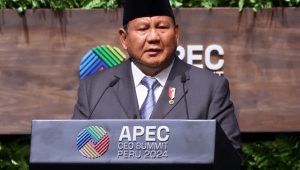 Presiden RI Prabowo Subianto memberikan sambutan dalam APEC CEO Summit di Lima, Peru, Kamis, 14/11/2024 waktu setempat. | YouTube Sekretariat Presiden