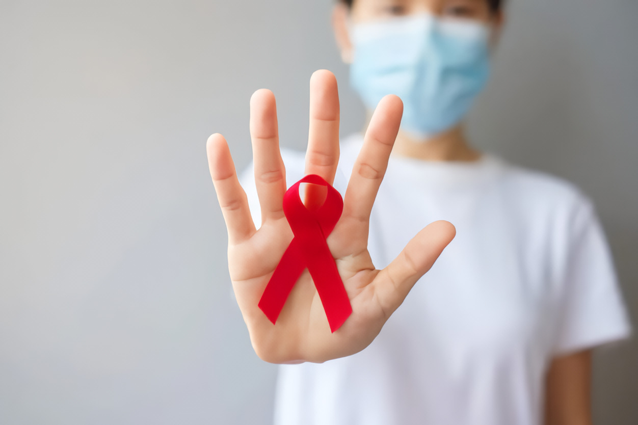 Singapura Anjurkan Warga Rajin Tes HIV Mandiri, Dapat Beli di Apotik Mulai 2025