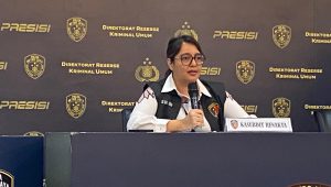 Kasubdit Renakta Ditreskrimum Polda Metro Jaya Kompol Syarifah, saat memberikan keterangan kepada media di Polda Metro Jaya, Jakarta Selatan, Sabtu, 7/12/2024 | Ari Kurniansyah/Forum Keadilan