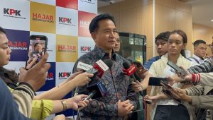 Menteri Koordinator Bidang Hukum, Hak Asasi Manusia, Imigrasi, dan Pemasyarakatan Indonesia Yusril Ihza Mahendra di Gedung ACLC atau C1, Jakarta Selatan, Selasa, 10/12/2024 | Merinda Faradianti/Forum Keadilan