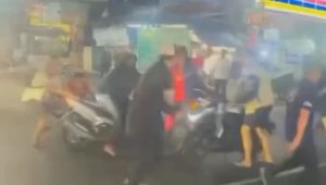 Screenshots video penangkapan diduga maling di Jalan Dermaga Raya, Kecamatan Koja, Jakarta Timur, Rabu 26/12/2024 | ist